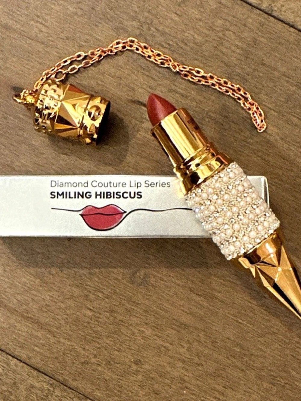 Eliya Diamond Couture Lip Series Smiling Hibiscus